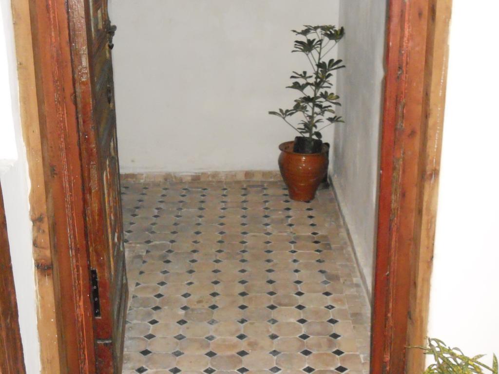 Riad Mikou Fez Exterior foto